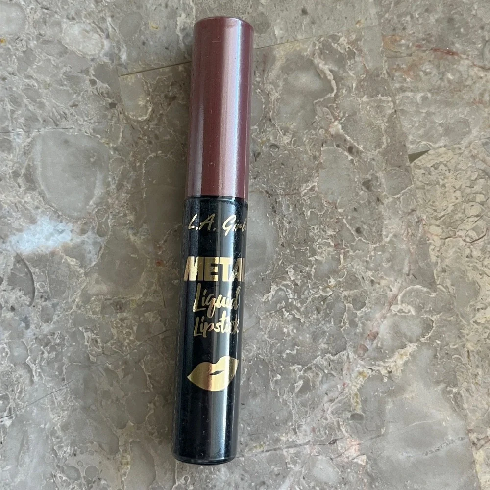 L.A. Girl Metal Liquid Lipstick - Smolder